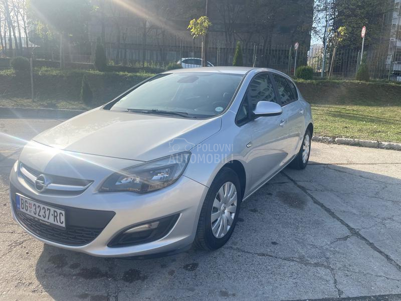 Opel Astra J 1.7cdti