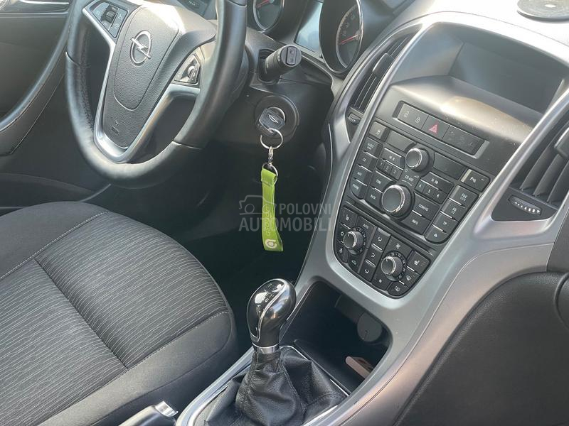Opel Astra J 1.7cdti