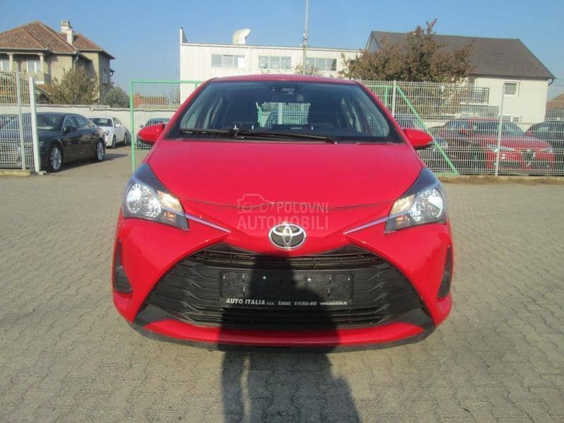 Toyota Yaris 1.0 b
