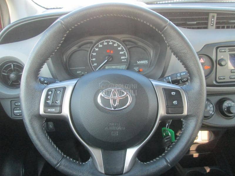 Toyota Yaris 1.0 b