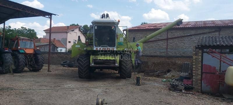 Claas dominator 106