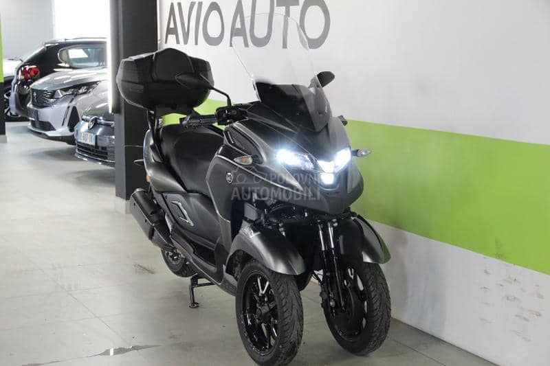 Yamaha TRICITY 300 Bkat