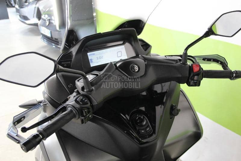 Yamaha TRICITY 300 Bkat