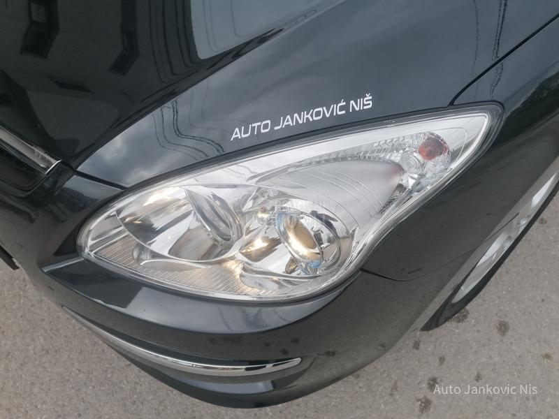 Hyundai i30 1.6i ILIKE LINE CH