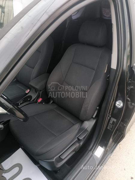 Hyundai i30 1.6i ILIKE LINE CH