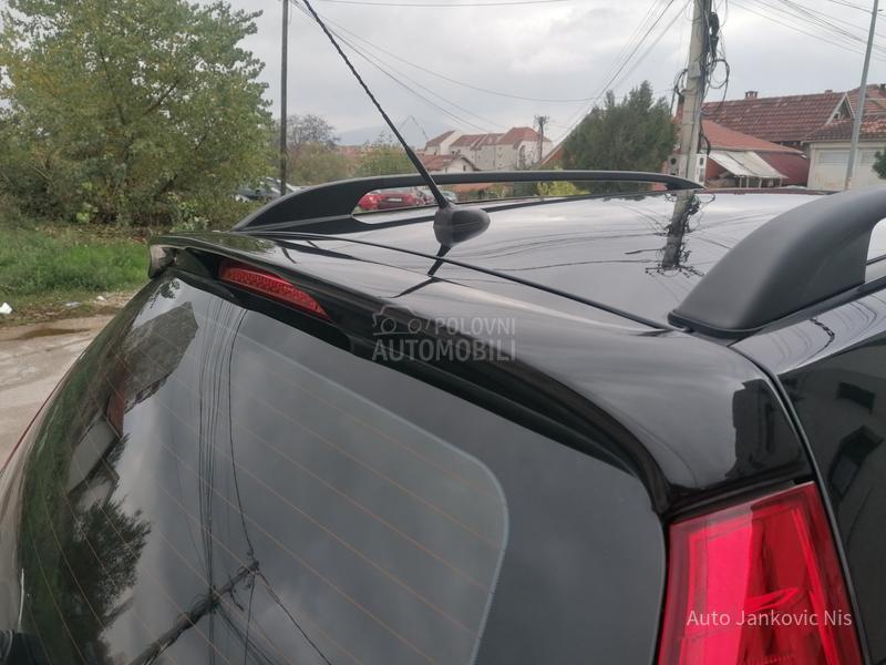 Hyundai i30 1.6i ILIKE LINE CH