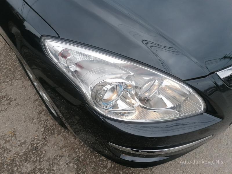 Hyundai i30 1.6i ILIKE LINE CH