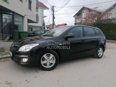 Hyundai i30 1.6i ILIKE LINE CH