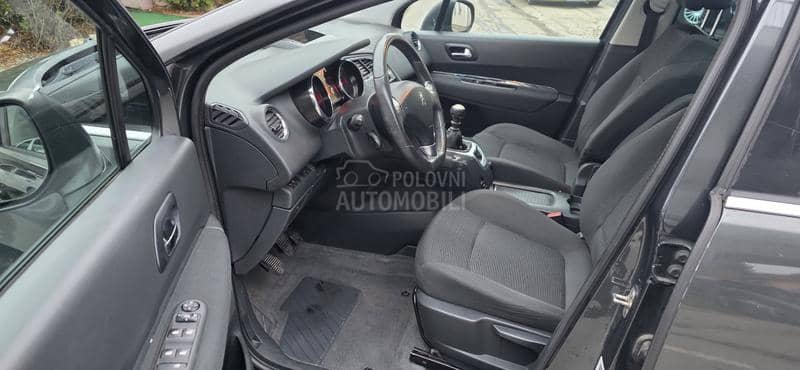 Peugeot 5008 1.6 HDI STYLE