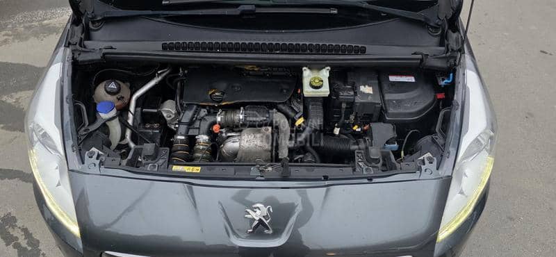 Peugeot 5008 1.6 HDI STYLE