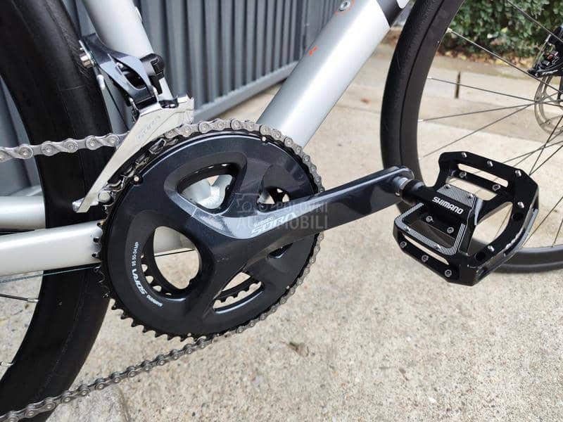 Cube Attain Pro 2x9 full Sora