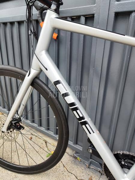 Cube Attain Pro 2x9 full Sora