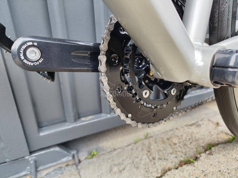 Cube Attain Pro 2x9 full Sora