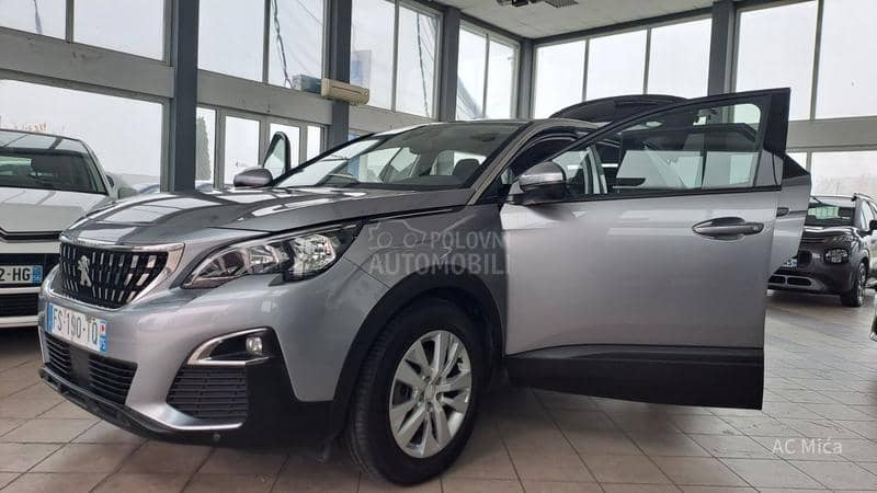 Peugeot 3008 1.5 BLU NAV LED AUT