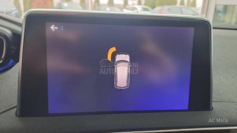 Peugeot 3008 1.5 BLU NAV LED AUT