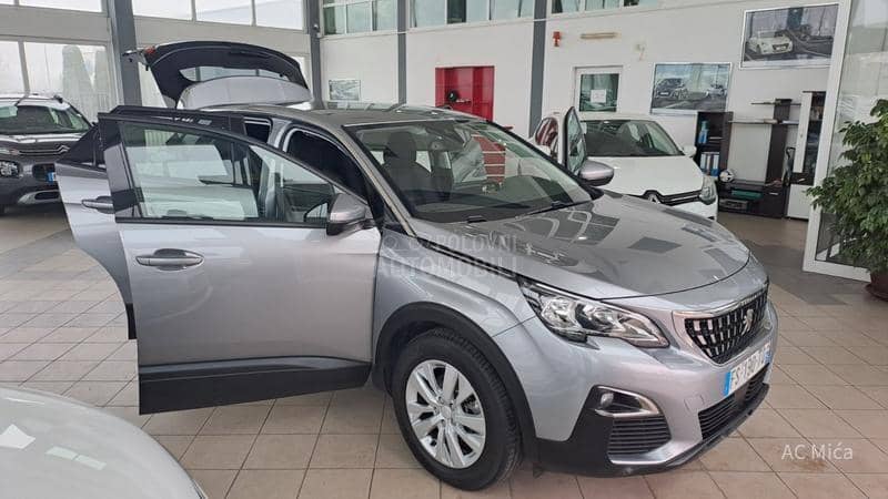 Peugeot 3008 1.5 BLU NAV LED AUT