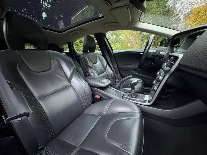 Volvo V40 2.0d4 oceanrace pano