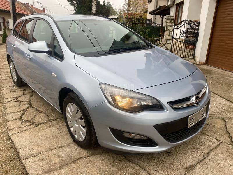 Opel Astra J 1.7cdti,res tajling