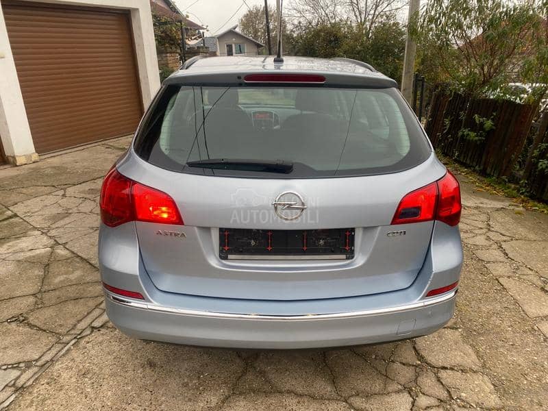 Opel Astra J 1.7cdti,res tajling