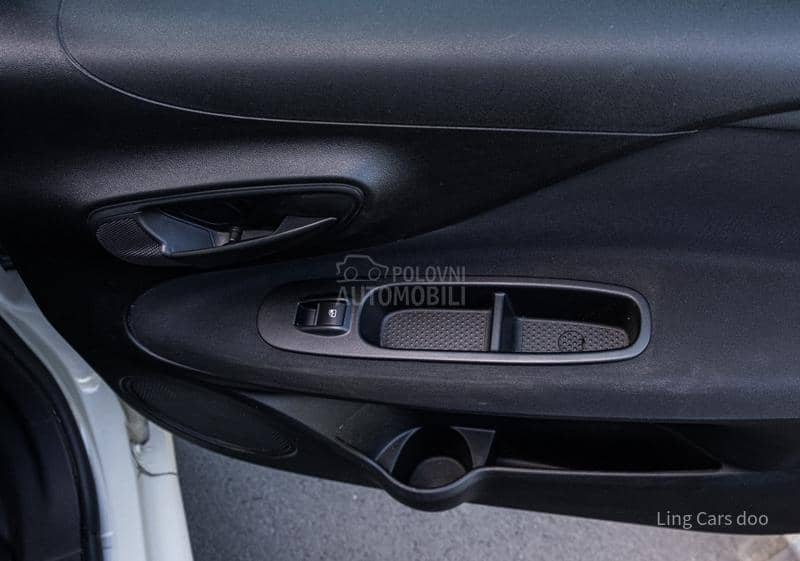 Fiat Grande Punto 1.4 TNG N1 4 sedišta