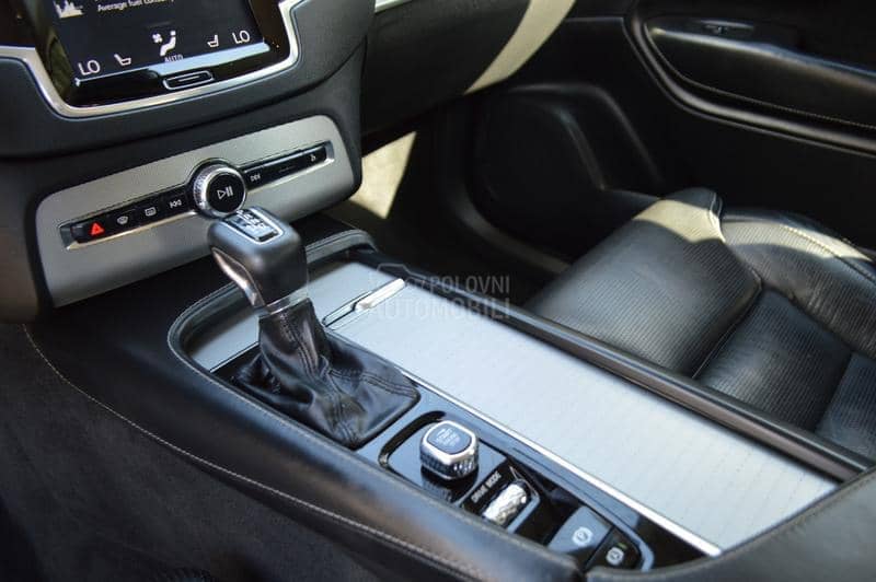 Volvo XC90 2.0D Inscription AWD