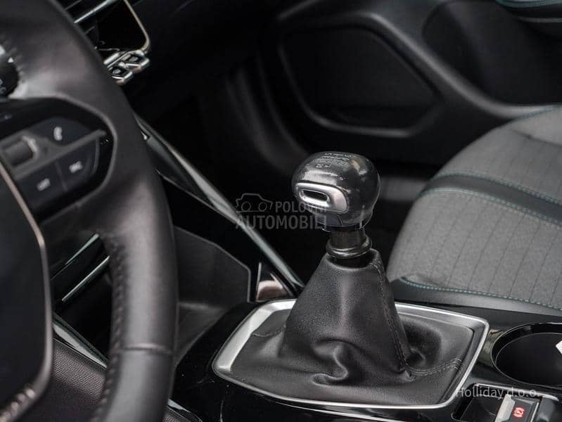 Peugeot 2008 1.2PureTech Allure