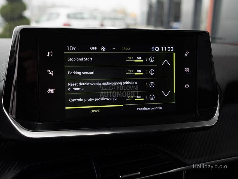 Peugeot 2008 1.2PureTech Allure