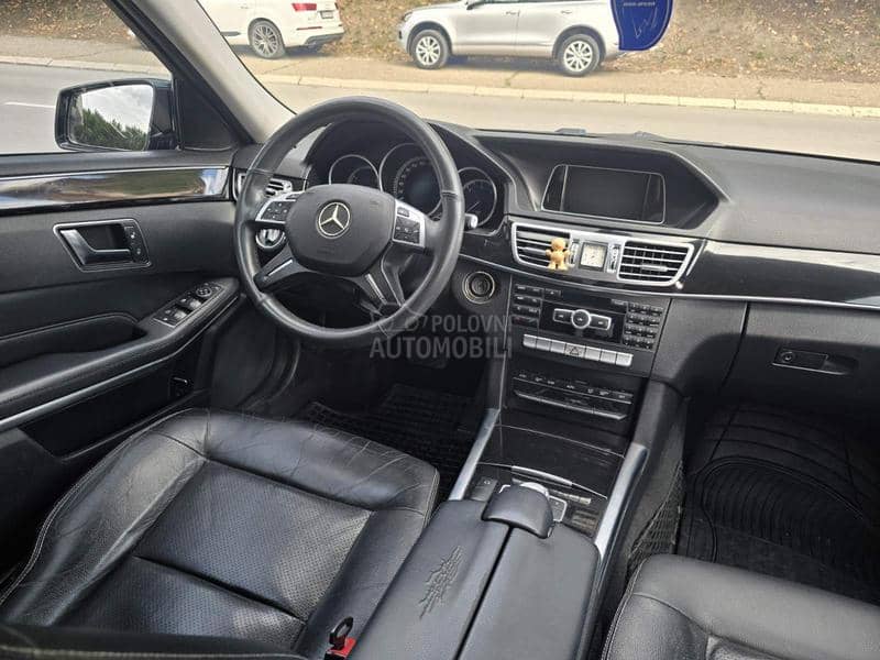Mercedes Benz E 200 