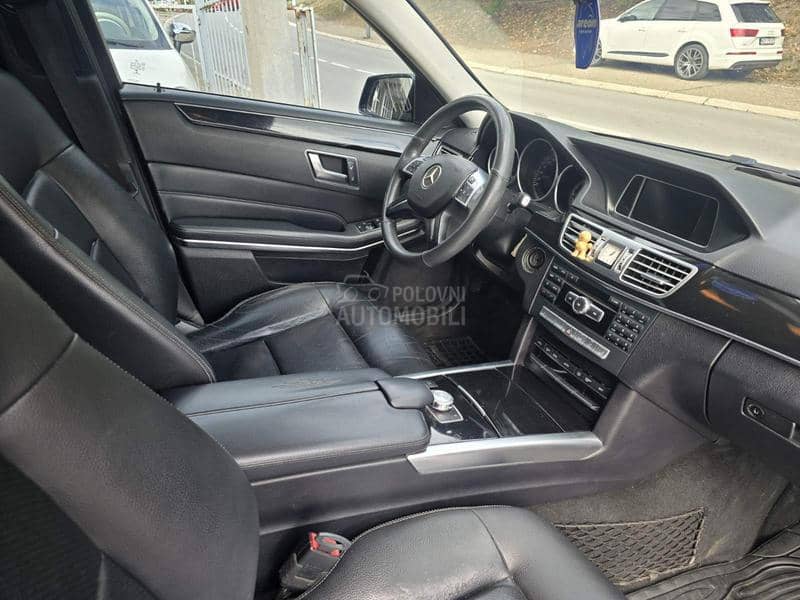 Mercedes Benz E 200 