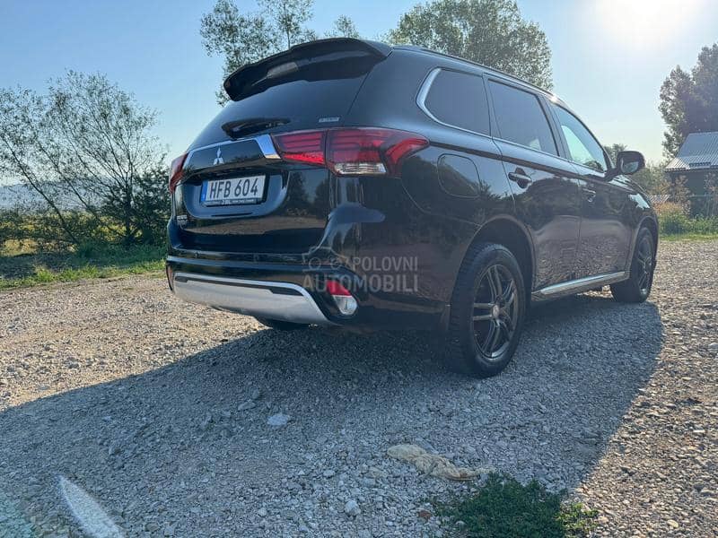 Mitsubishi Outlander EV