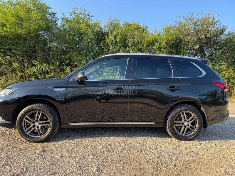Mitsubishi Outlander EV