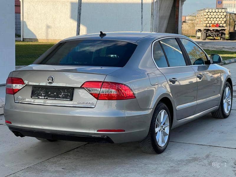 Škoda Superb 1.6Tdi Rest Led
