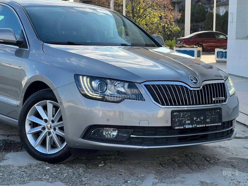 Škoda Superb 1.6Tdi Rest Led