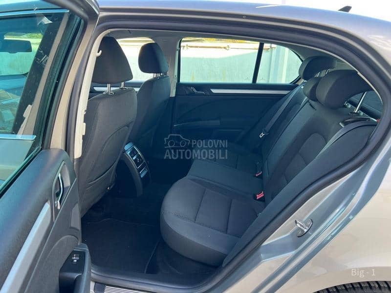 Škoda Superb 1.6Tdi Rest Led