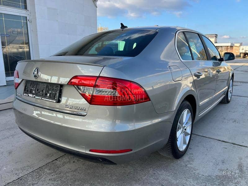 Škoda Superb 1.6Tdi Rest Led