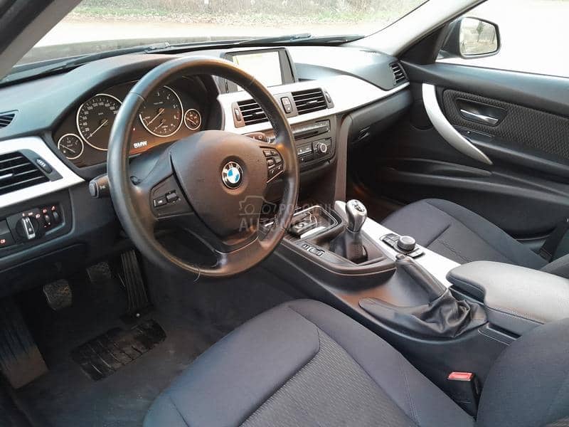 BMW 320 