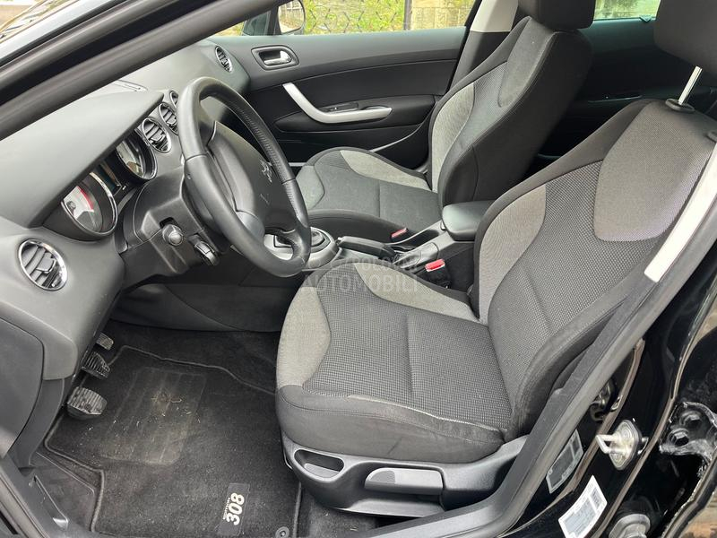 Peugeot 308 1.6 e-HDI OČUVAN