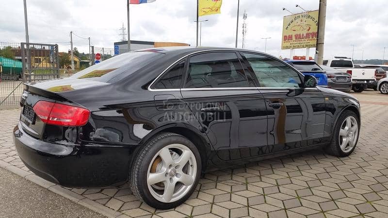 Audi A4 2.0TDI PREMIUM/DIODA