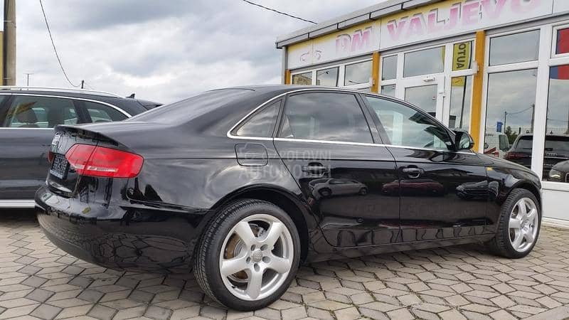 Audi A4 2.0TDI PREMIUM/DIODA