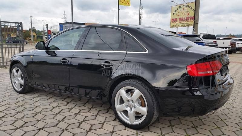 Audi A4 2.0TDI PREMIUM/DIODA