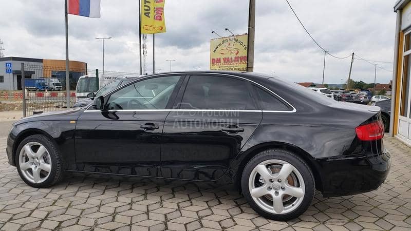 Audi A4 2.0TDI PREMIUM/DIODA