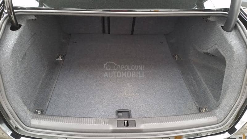 Audi A4 2.0TDI PREMIUM/DIODA