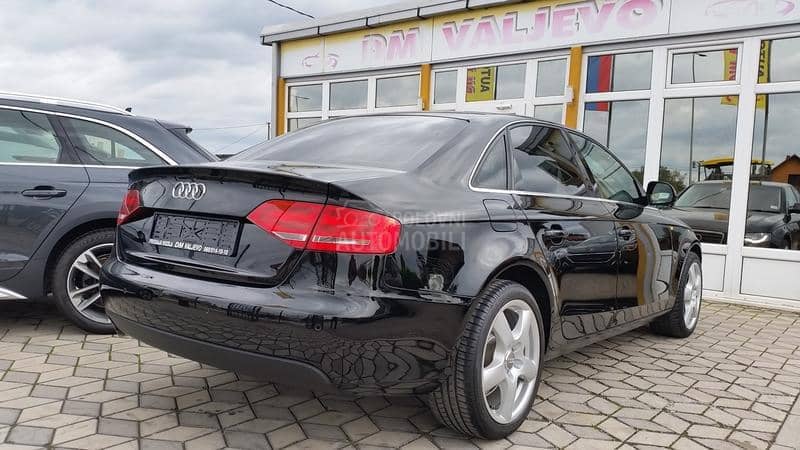 Audi A4 2.0TDI PREMIUM/DIODA