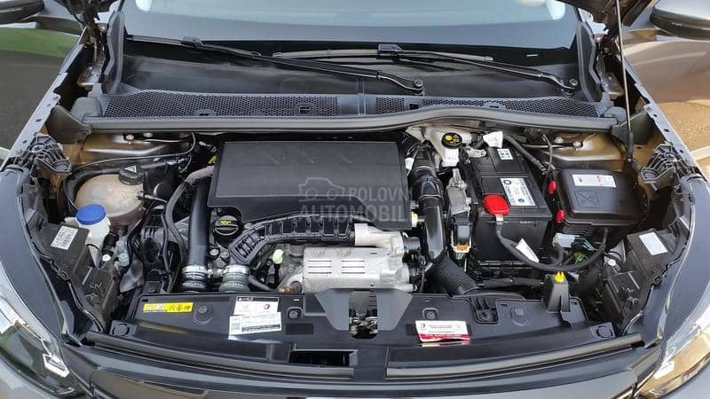 Peugeot 2008 1.2 ALLURE/VIRTUEL