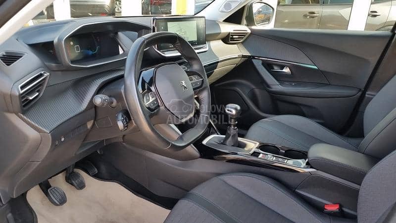Peugeot 2008 1.2 ALLURE/VIRTUEL