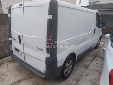 Renault Trafic 1.9 dci 100