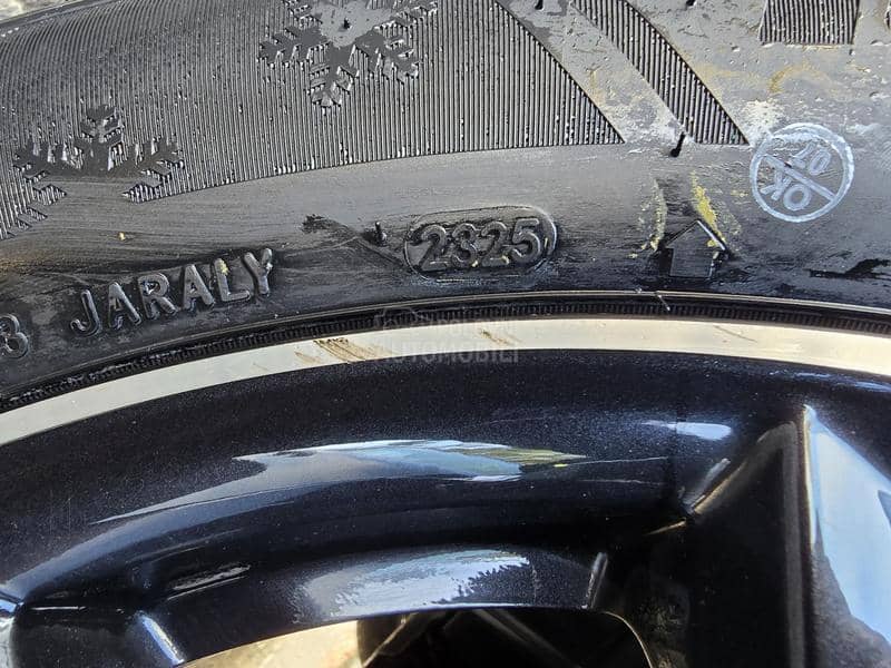 Peugeot 5008 1.2B ALLURE