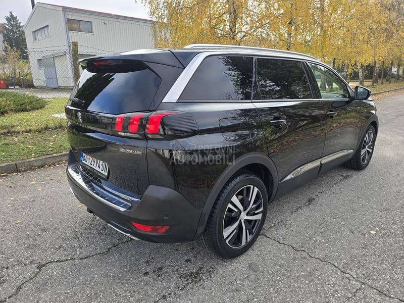 Peugeot 5008 1.2B ALLURE