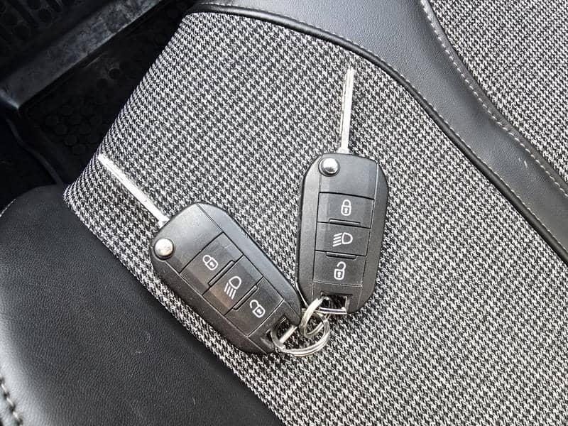 Peugeot 5008 1.2B ALLURE