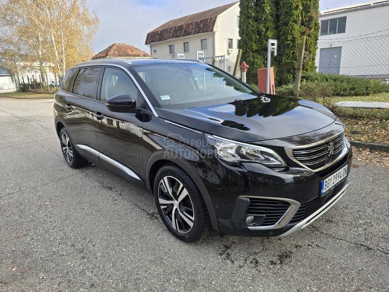 Peugeot 5008 1.2B ALLURE
